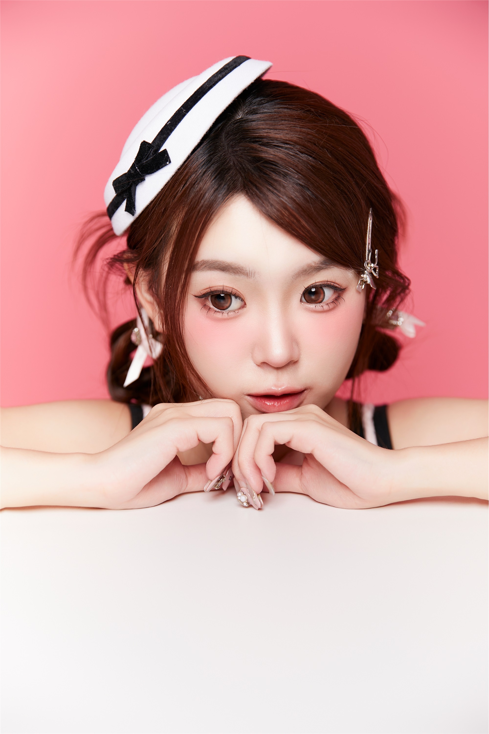 YITUYU艺图语 2025.01.07 粉色甜妹肖像 CARLEE是77呀